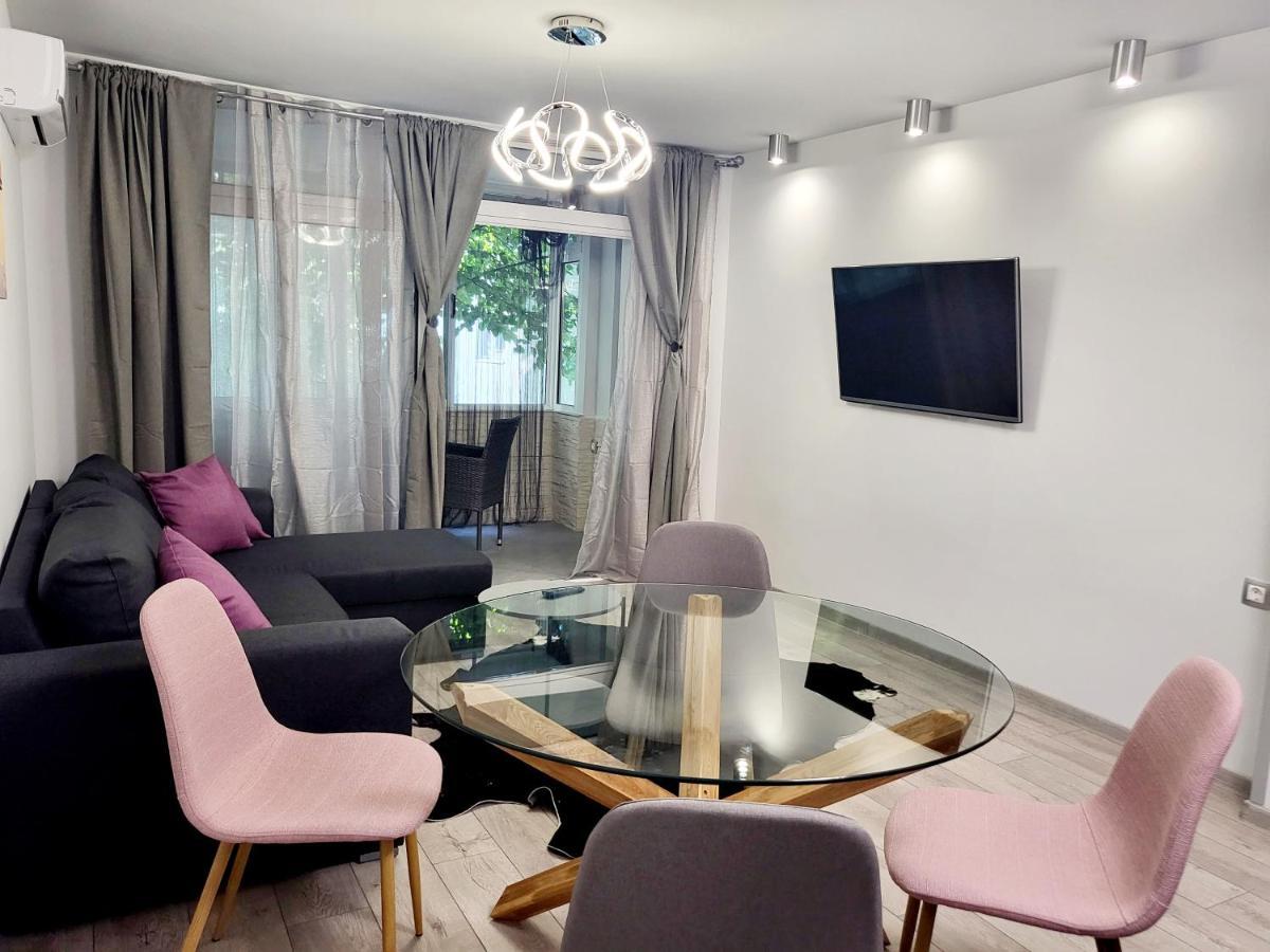 Apartments Relax 3&4 Varna Pokoj fotografie
